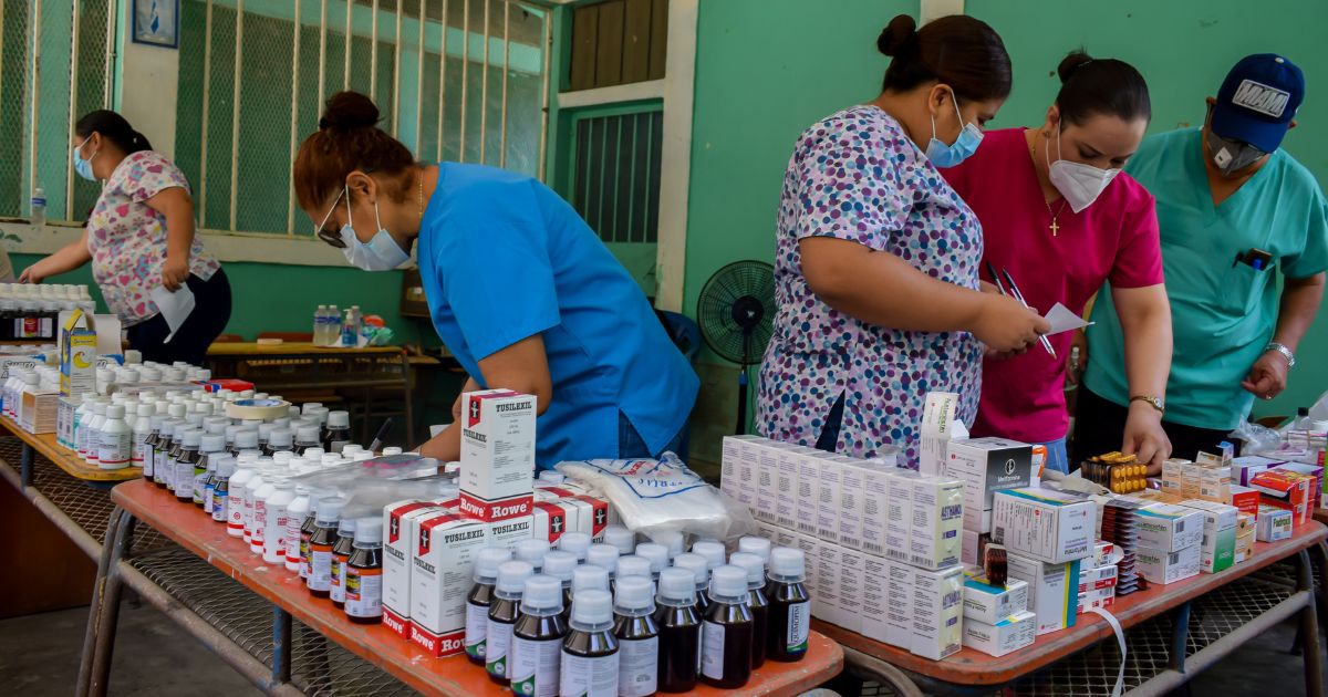 Grupo Jaremar desarrolla brigadas médicas en comunidad de Yoro