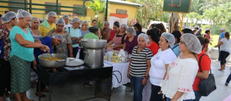 Grupo Jaremar entrega importante donativo de producto alimenticio a CEPUDO