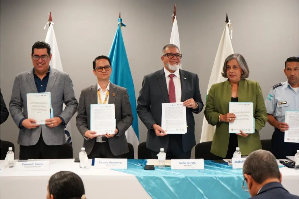 La academia, sector privado y cooperación internacional se unen con la SDE para impulsar el desarrollo agrícola y productivo del país